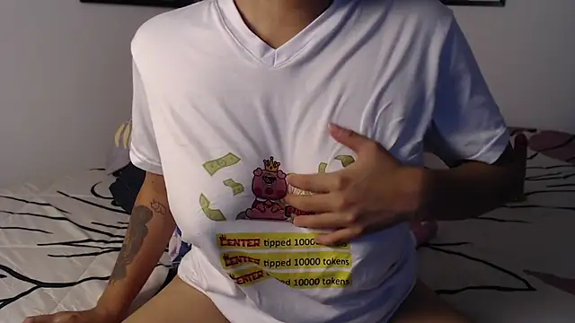 Snapshot of ariana_sweet87 chatting on 02/28/25, 02:53 ariana sweet87 online show from 02/28/25, 02:53