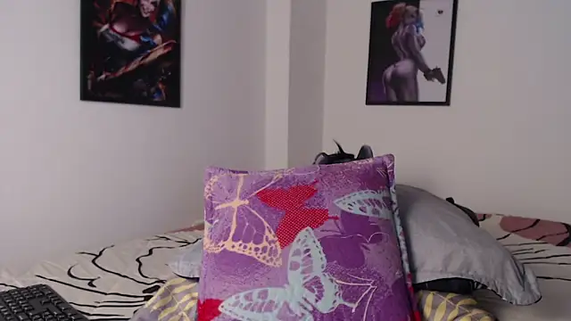 Snapshot of ariana_sweet87 chatting on 03/04/25, 09:54 ariana sweet87 online show from 03/04/25, 09:54