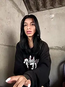 Snapshot of Ariell_Kieran chatting on 02/08/25, 06:55 Ariell Kieran online show from 02/08/25, 06:55