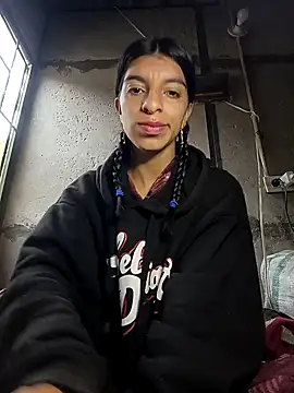 Snapshot of Ariell_Kieran chatting on 02/09/25, 01:14 Ariell Kieran online show from 02/09/25, 01:14