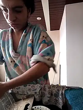 Snapshot of Ariell_Kieran chatting on 03/13/25, 05:50 Ariell Kieran online show from 03/13/25, 05:50