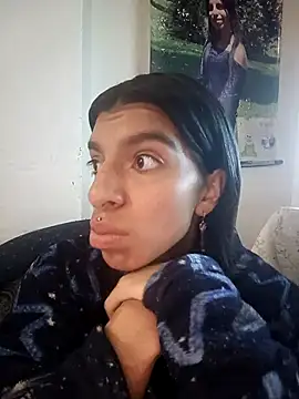 Snapshot of Ariell_Kieran chatting on 10/02/25, 07:32 Ariell Kieran online show from 10/02/25, 07:32