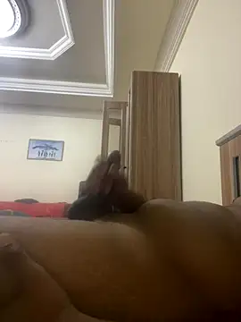 moira xz online show from 10/18/25, 01:41