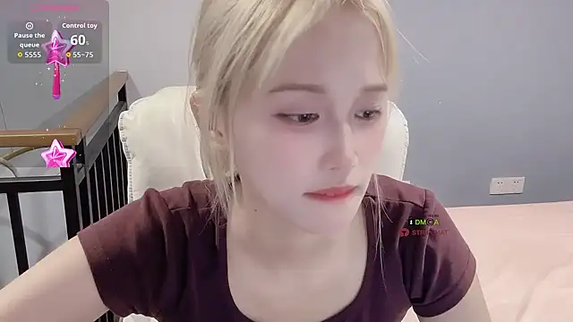 xunian71O online show from 09/29/25, 09:30