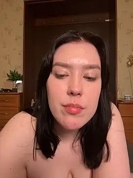 Viesicaa online show from 09/18/25, 04:47