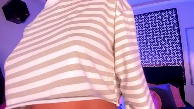 Gigi Strawberry online show from 03/14/25, 07:37