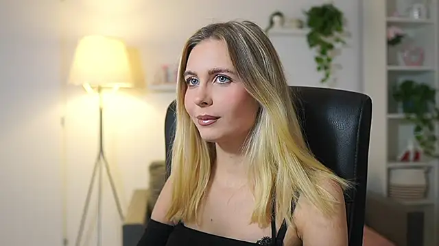 catecrago  online show from 11/24/25, 01:55