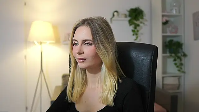 catecrago  online show from 11/25/25, 09:09