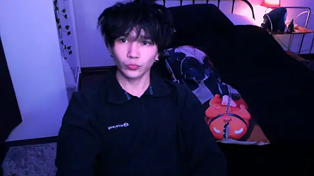 Snapshot of rennnuts chatting on 11/02/25, 04:53 rennnuts online show from 11/02/25, 04:53