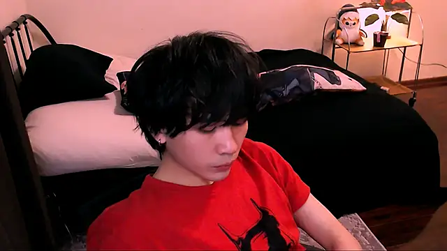 Snapshot of rennnuts chatting on 11/05/25, 06:30 rennnuts online show from 11/05/25, 06:30