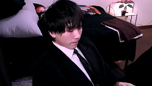 Snapshot of rennnuts chatting on 11/21/25, 02:27 rennnuts online show from 11/21/25, 02:27