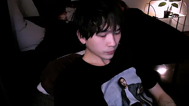 Snapshot of rennnuts chatting on 11/25/25, 03:34 rennnuts online show from 11/25/25, 03:34