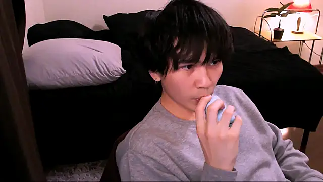 Snapshot of rennnuts chatting on 11/28/25, 02:53 rennnuts online show from 11/28/25, 02:53