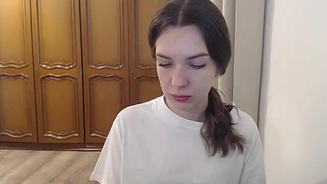 aurora lust online show from 10/28/25, 06:28