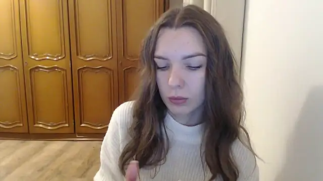 aurora lust online show from 12/17/25, 06:30