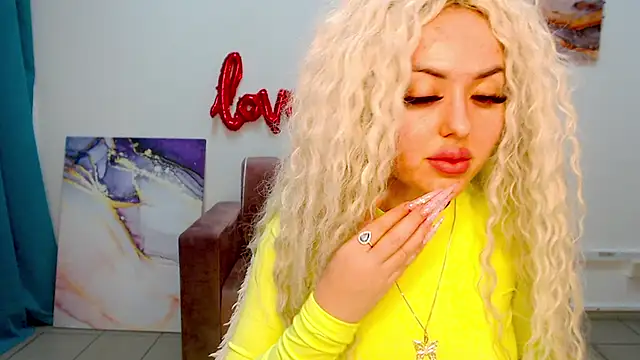 MissisCaty online show from 02/09/25, 10:43