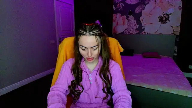 MissisCaty online show from 04/16/26, 07:36