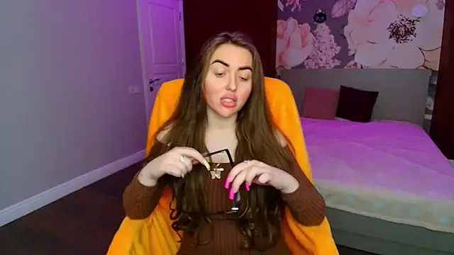 Snapshot of MissisCaty chatting on 05/19/26, 01:56 MissisCaty online show from 05/19/26, 01:56