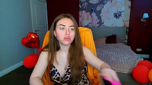 Snapshot of MissisCaty chatting on 05/27/26, 04:31 MissisCaty online show from 05/27/26, 04:31