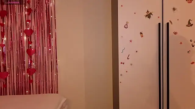 Lora Rosee online show from 03/30/26, 02:07