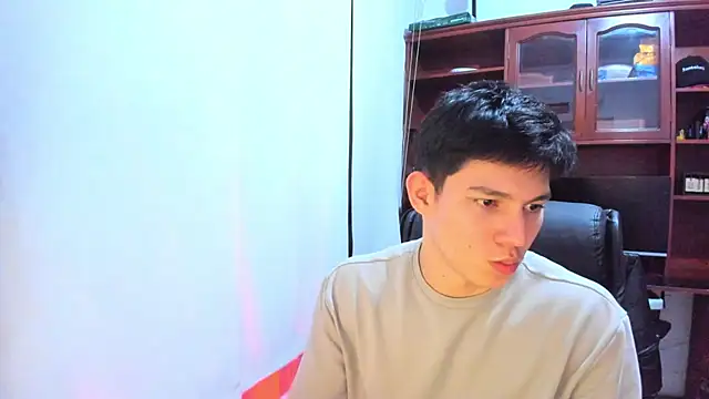 JamesCr  online show from 02/05/25, 10:19