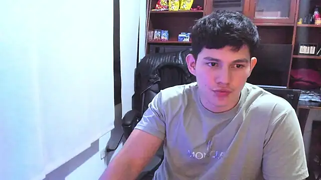 JamesCr  online show from 02/07/25, 07:18