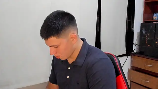 JamesCr  online show from 02/11/25, 03:40