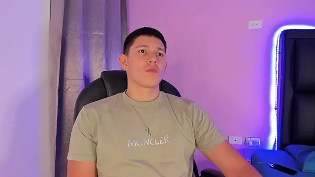 JamesCr  online show from 02/23/25, 03:56