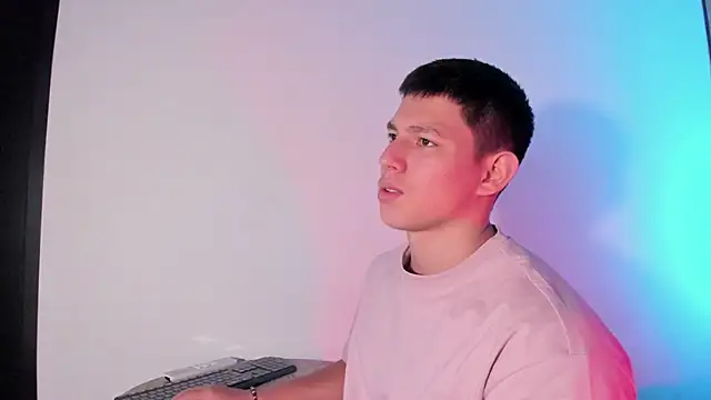 JamesCr  online show from 02/27/25, 02:21