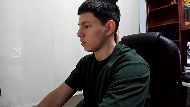 JamesCr  online show from 03/01/25, 07:48