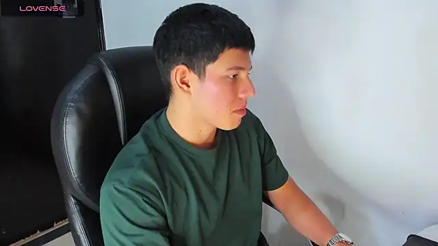 JamesCr  online show from 03/23/25, 08:15