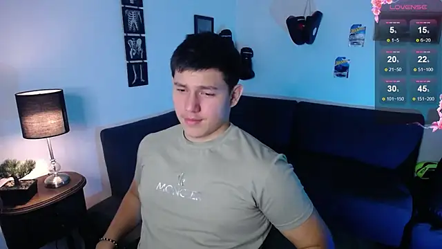 JamesCr  online show from 04/01/26, 02:12