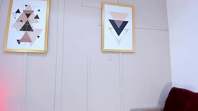 Snapshot of Violetta_0 chatting on 03/04/25, 05:56 Violetta 0 online show from 03/04/25, 05:56