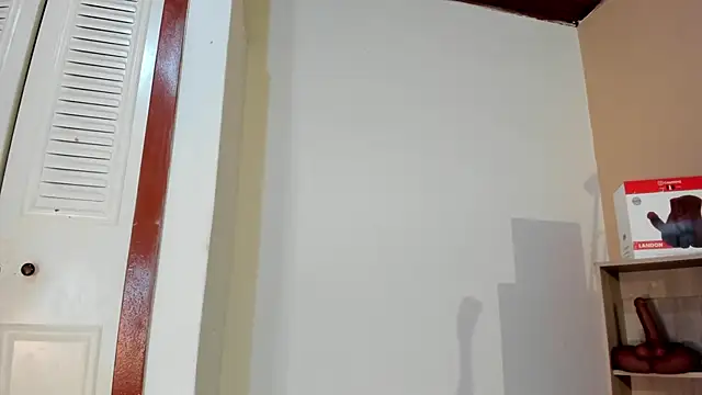 Violetta 0 online show from 11/25/25, 01:44