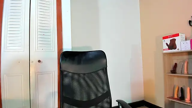 Violetta 0 online show from 02/20/26, 01:55