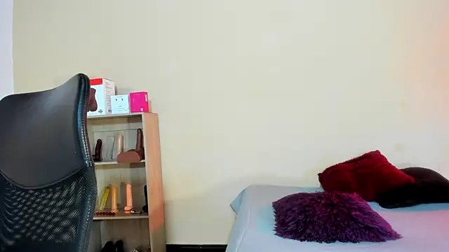 Violetta 0 online show from 03/10/26, 12:10