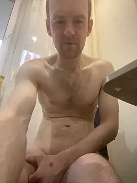 Snapshot of LynnAhNight chatting on 02/23/26, 05:27 LynnAhNight online show from 02/23/26, 05:27