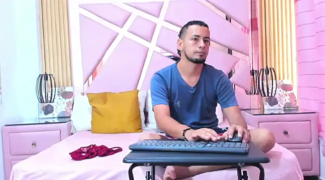 ThaliaANDNicholas online show from 03/21/25, 01:45