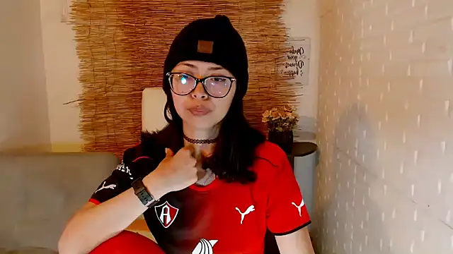 Snapshot of Luna_7_777 chatting on 03/03/25, 04:25 Luna 7 777 online show from 03/03/25, 04:25