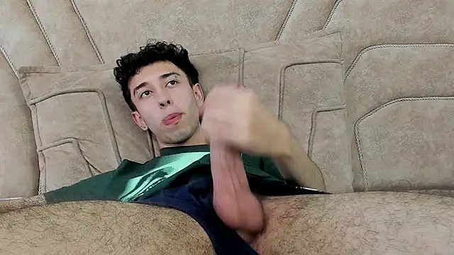 Snapshot of erickblaze_wm chatting on 02/12/25, 06:40 erickblaze wm online show from 02/12/25, 06:40