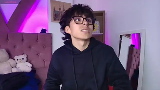 PepperTwink online show from 03/23/26, 04:00