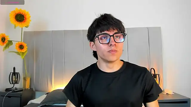 PepperTwink online show from 04/15/26, 04:58