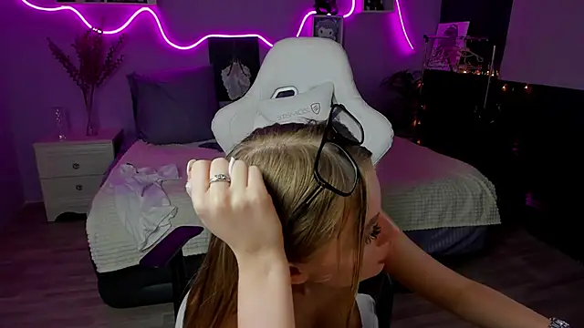 AnitaLamb online show from 02/16/25, 11:38