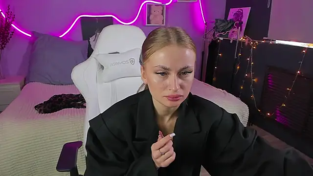 AnitaLamb online show from 02/28/25, 11:47