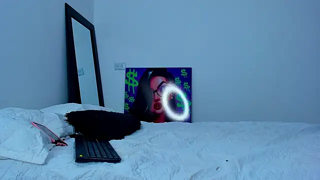 andrea cherryy online show from 10/29/25, 01:46