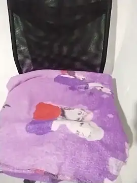 yannaluuxehot online show from 03/18/25, 04:04