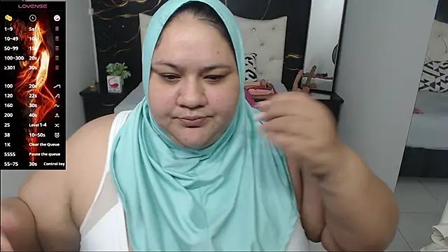 Aaliyah11 online show from 02/05/25, 12:49