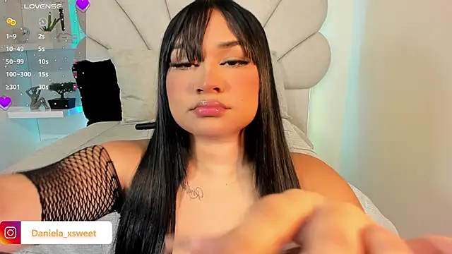 Snapshot of Danielaangelina chatting on 11/17/25, 06:19 Danielaangelina online show from 11/17/25, 06:19