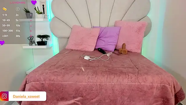 Danielaangelina online show from 04/04/26, 05:38