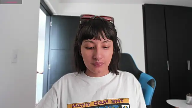 ggor4w33 online show from 09/18/25, 07:05